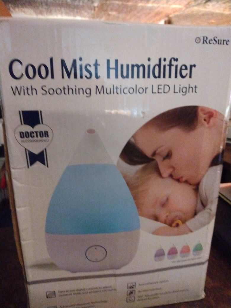 NIB Resure Cool.Mist Humidifier W/Lights