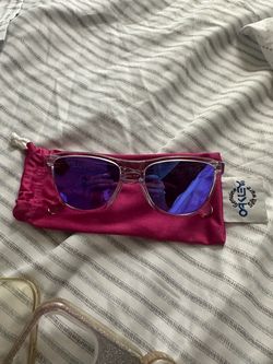 Oakley Sunglasses: purple lens