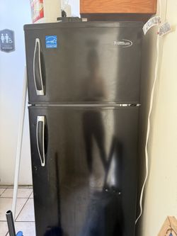 Refrigerator - Refrigerador 