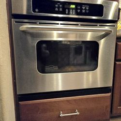 30" GE Electric Single Wall Oven