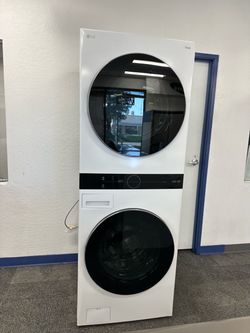 LG Smart WashTower Washer & Gas Dryer – NEW 🔥