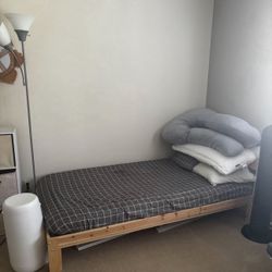 Twin Bed 