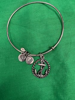 Alex and Ani Silver Tone Wire Bangle Bracelet w/ Anchor Dangle Charm Adjustable