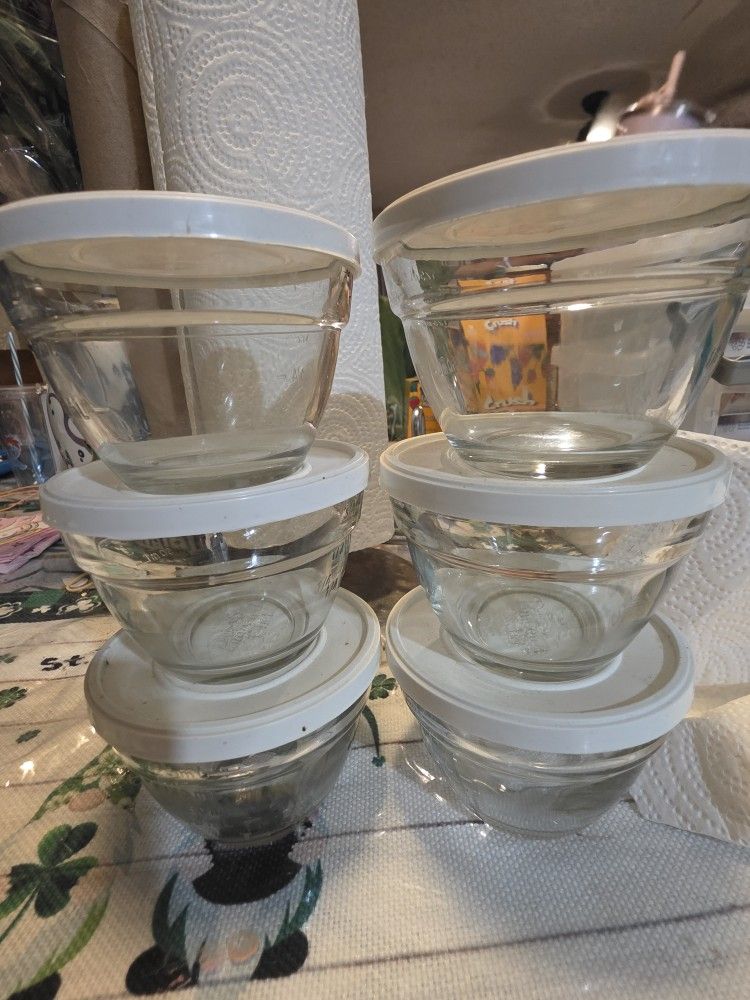 Pampered Chef Measuring Cups