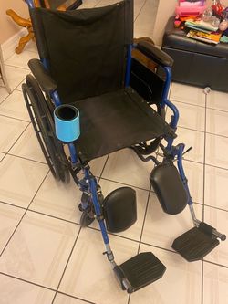 Manual Wheelchair with Footrests and Cup Holder