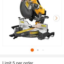 DeWalt Sliding Compound Miter Saw