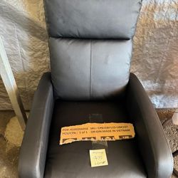 Manual Adjustable Massaging Recliner Chair - Black