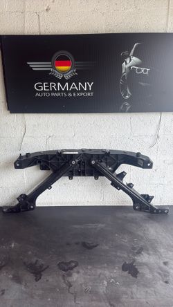 Tesla modelY radiador support