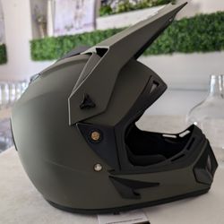 Helmet Med. DOT Approved Matte Green NEW 