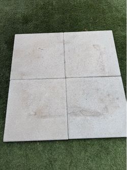 (4) 24x24 Pavers