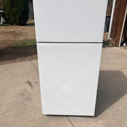  Very Nice ………Refrigerator 