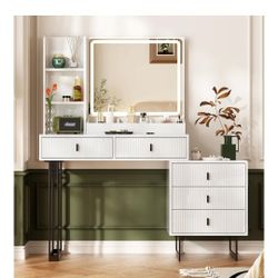Brand New Large Vanity Desk with ColorTouch Screen Dimming Mirror