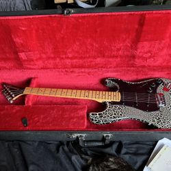 Sledgehammer electric guitar with case