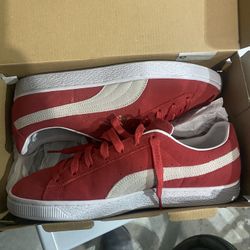 Pumas Size 10