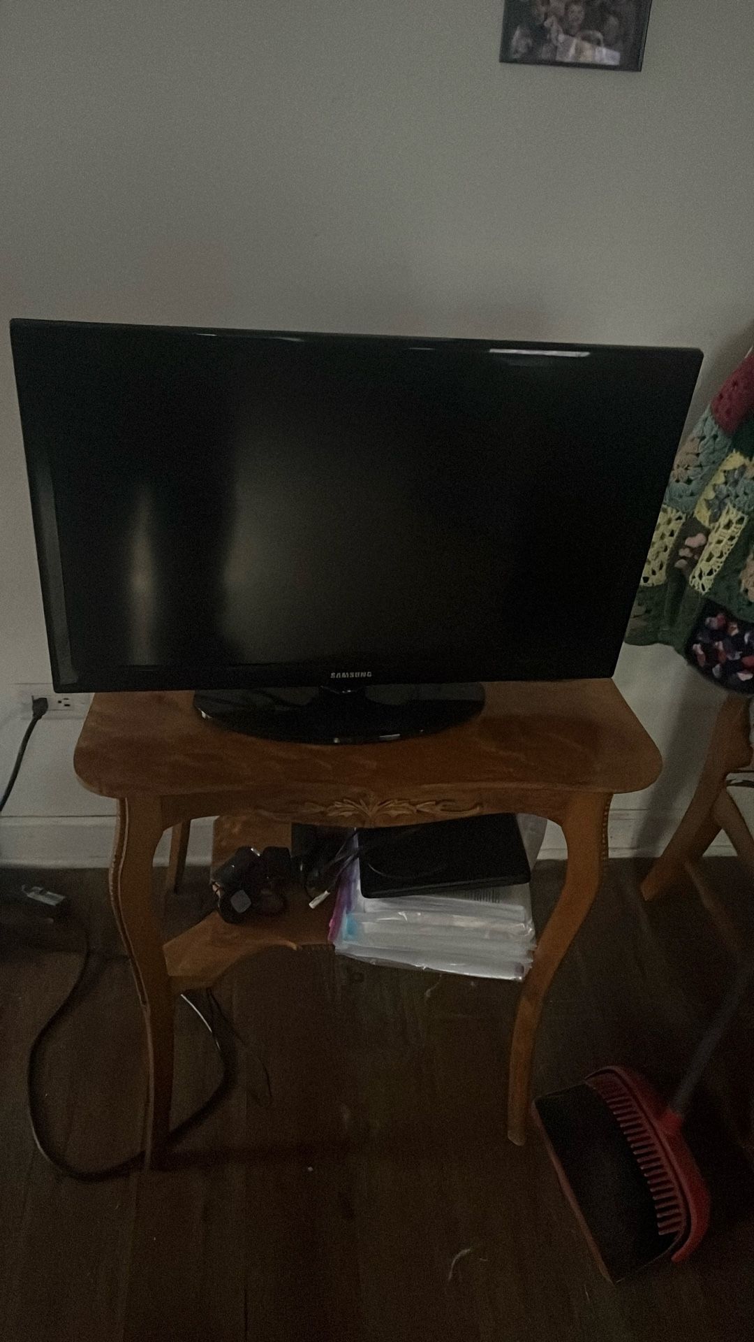 Samsung 24” TV