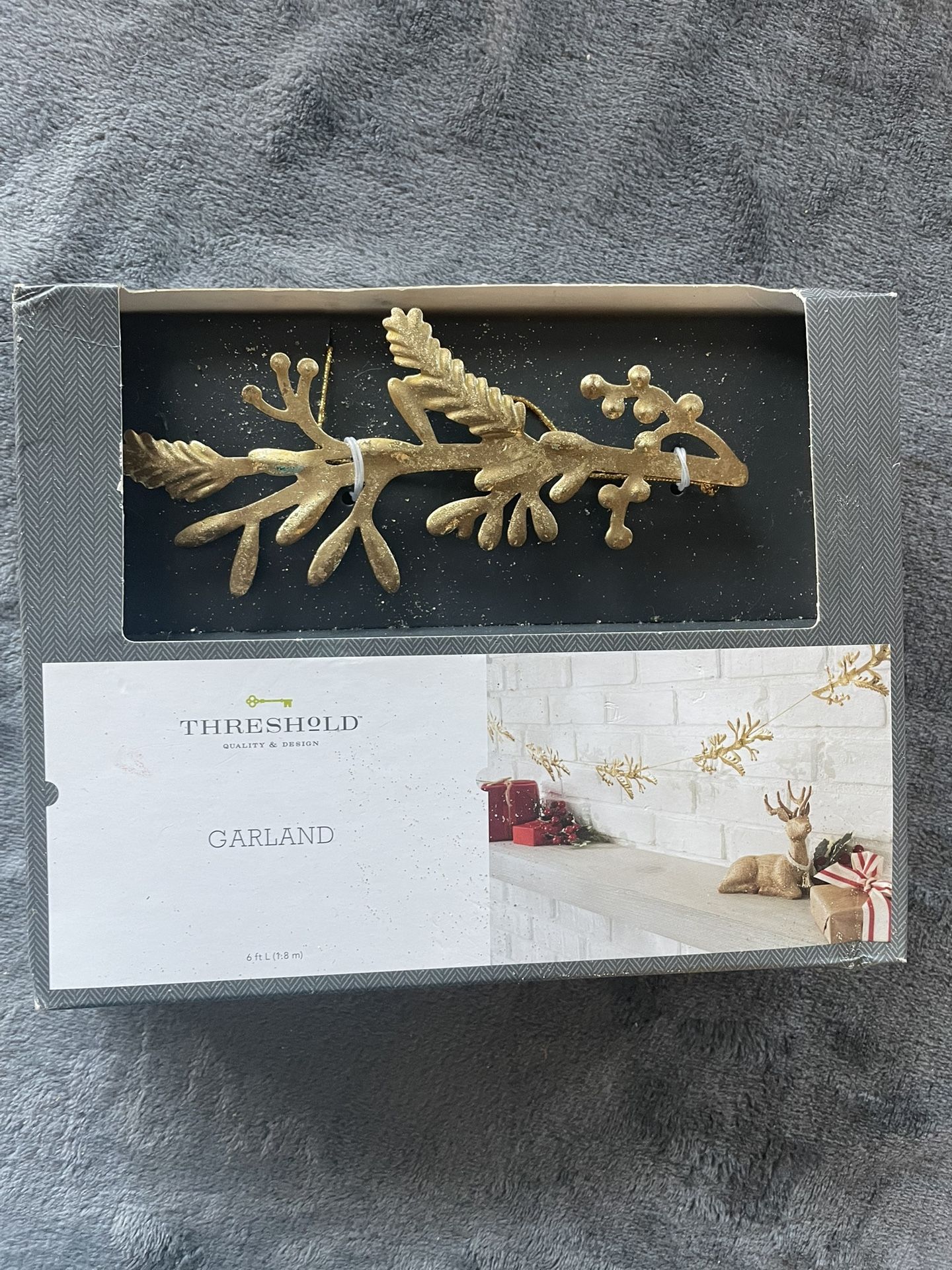 New Gold Christmas Garland Threshold