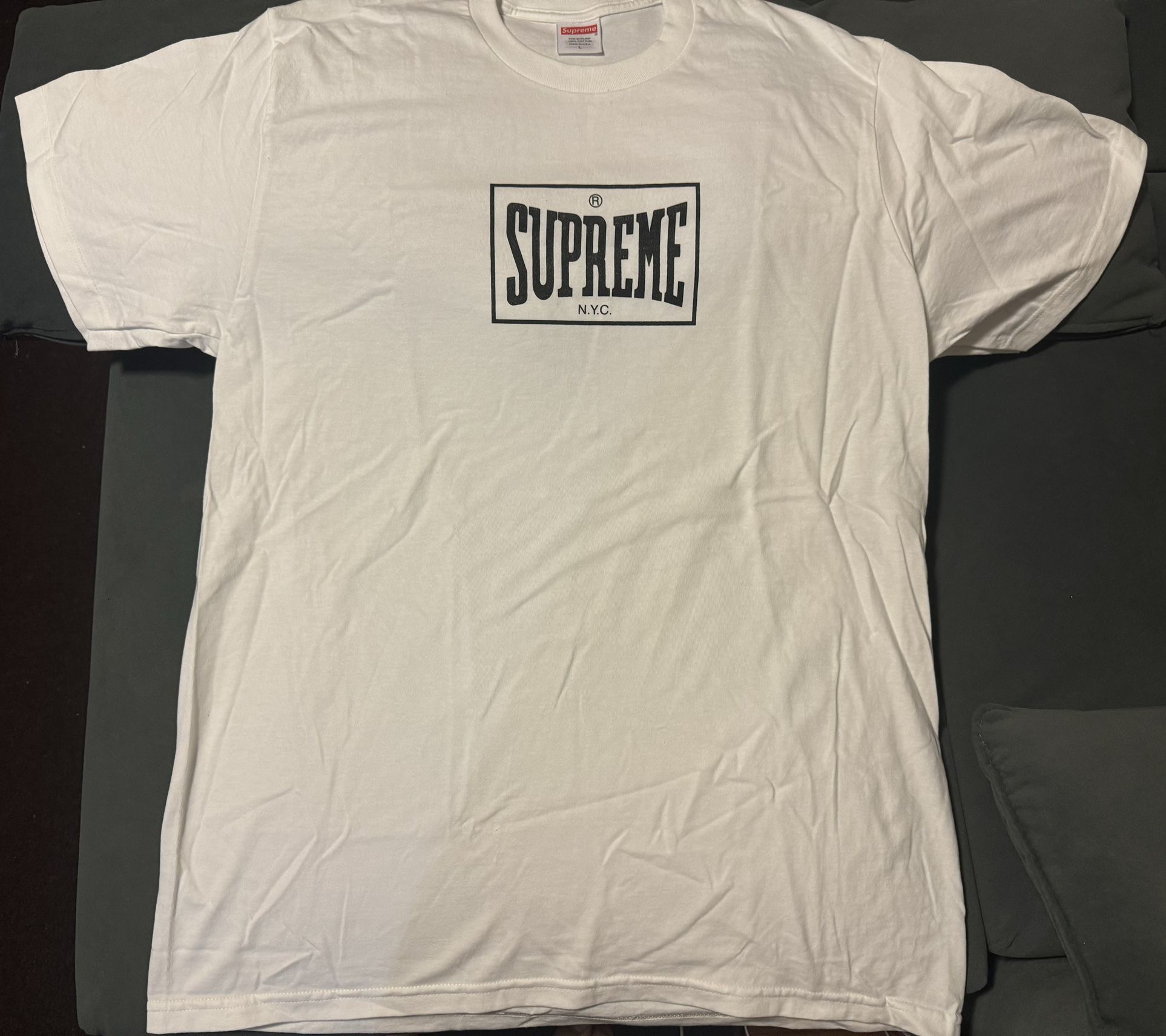 Supreme Warm Up T-shirt Size Large