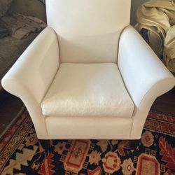 Beautiful White Arm Chair In Perfect Condition With Optional Khaki Cover!!!