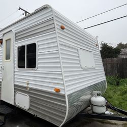 2009  ROADRUNNER TRAVEL TRAILER 