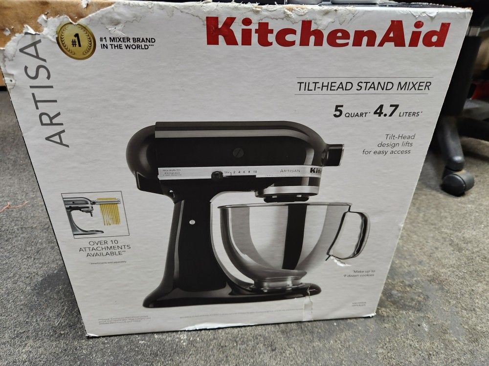 Kitchen Aid Artisan 5qt Stand Mixer