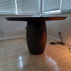 Round Dining Table 