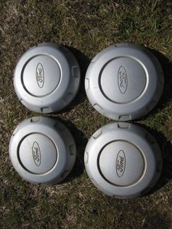***FORD CENTER CAPS ***