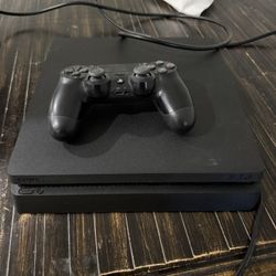 Ps4 and Controller