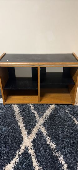 Entertainment center
