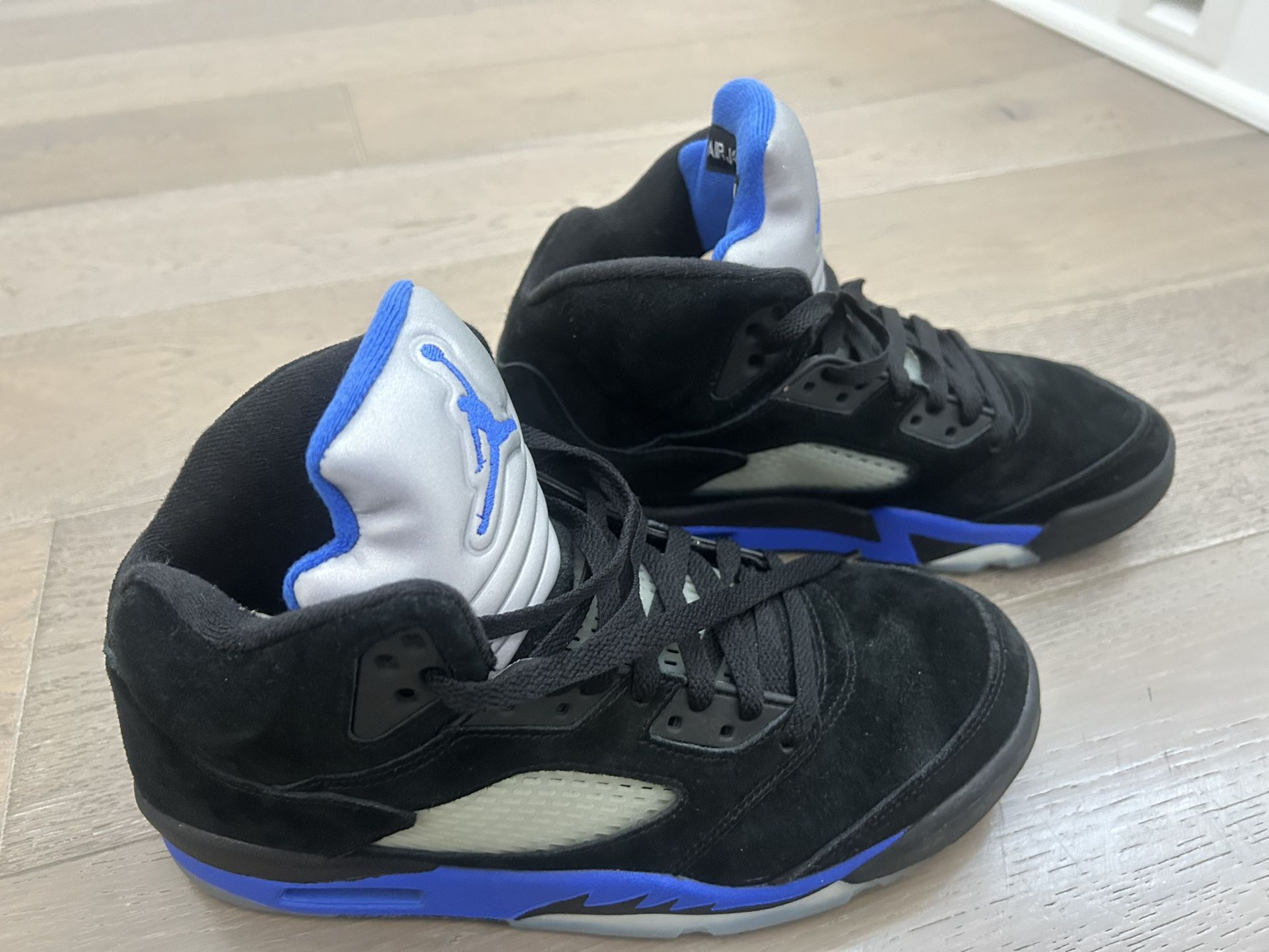 Air Jordan 5 Retro, Size 9