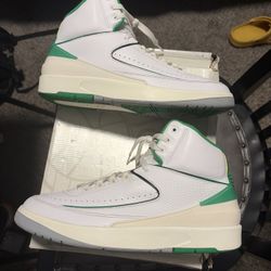 Air Jordan 2 Lucky Green