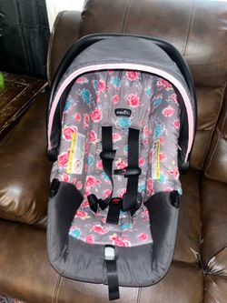 Evenflo infant car seat with a floral print