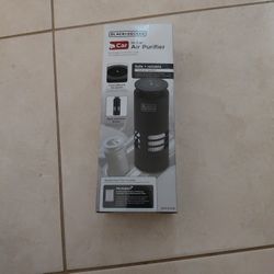 Black and Decker In-Car Air Purifier  - NEW