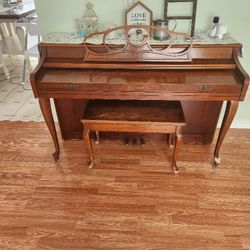 Wurlitzer Piano 