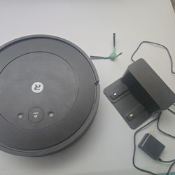 iRobot-Roomba Vac Essential