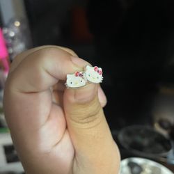 Hello Kitty Earrings 