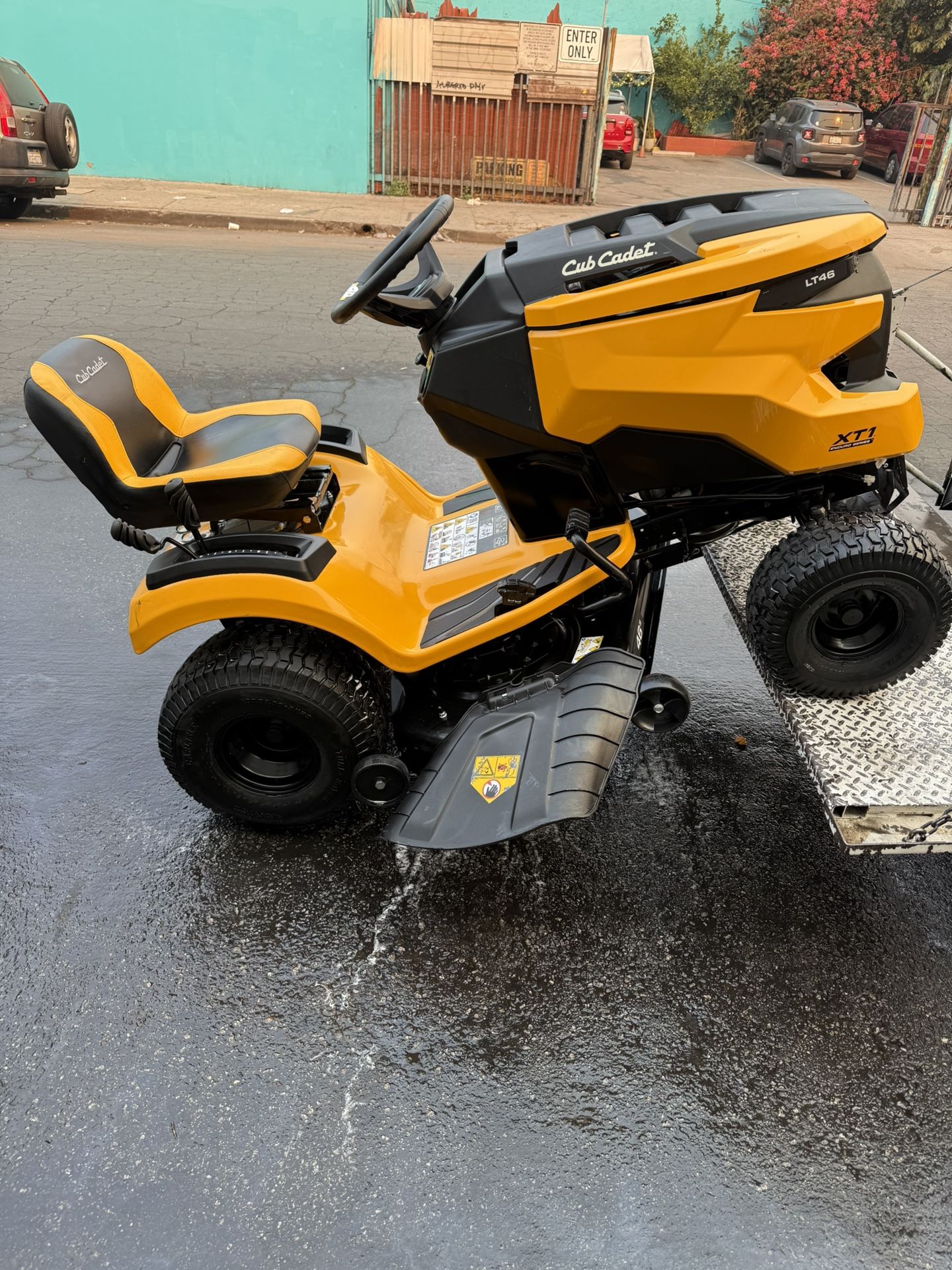 XT1 Enduro LT 46 in. 22 HP V-Twin Kohler 7000 Series Engine Hydrostatic Drive Gas Riding Lawn Tractor