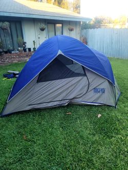Ridgeway Large Dome Tent 7' x 8.5' x 56"H MINT CONDITION,