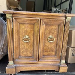 Beautiful Solid Wood End Table / Armoire