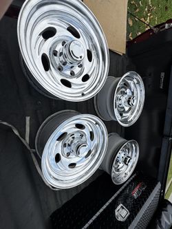 16x8 6 Lug Chrome Wheels