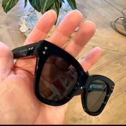 Womens Gucci sunglasses 