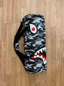 Camo Duffle Bag – Black/Grey Streetwear Travel Gym Bag. New Without Tag.