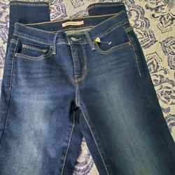 Levis Size 27