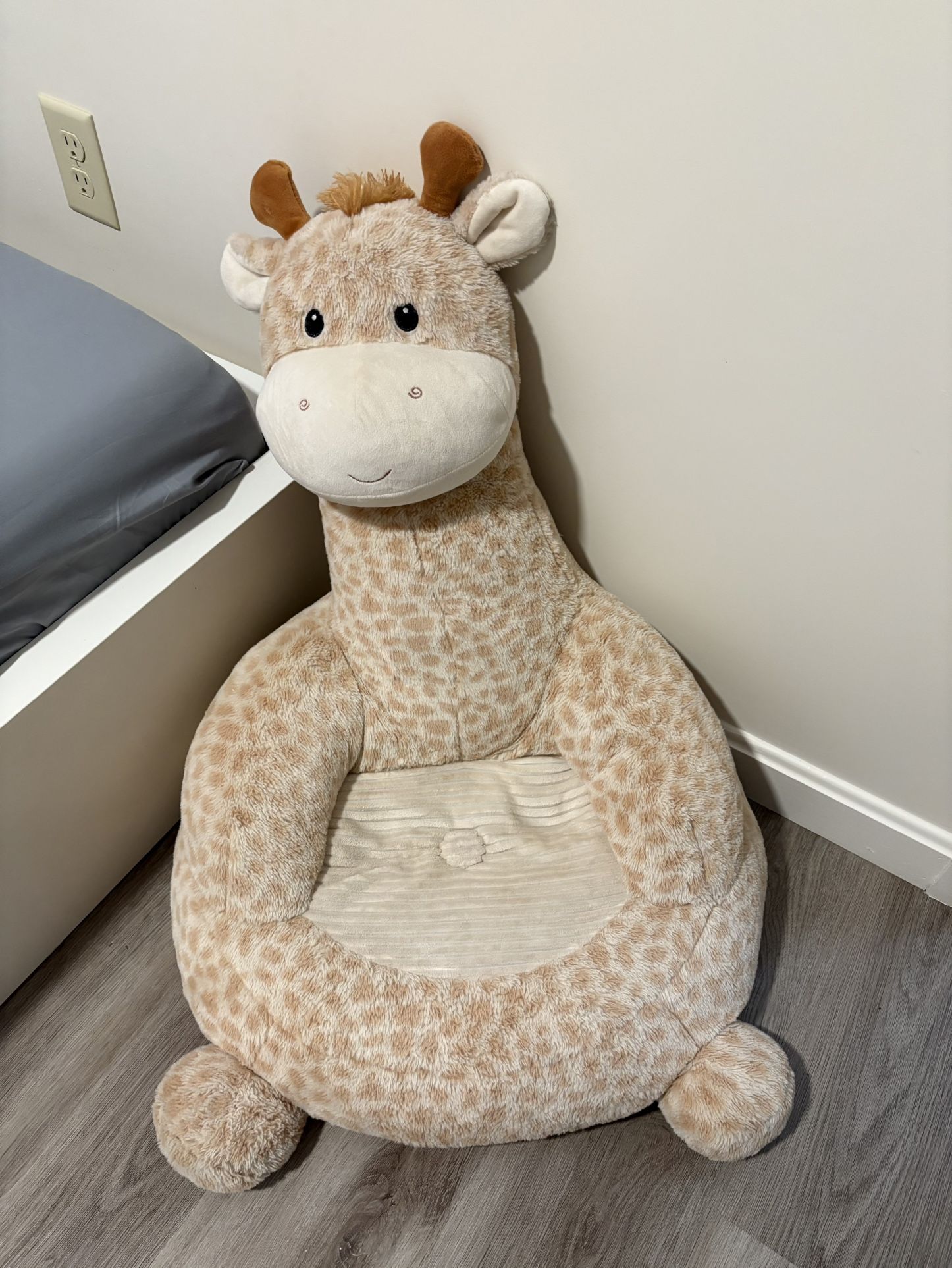 Giraffe sofa chair for baby & kids