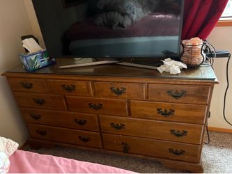 Maple dresser
