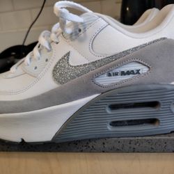 Nike air Max Size 11 .....New 