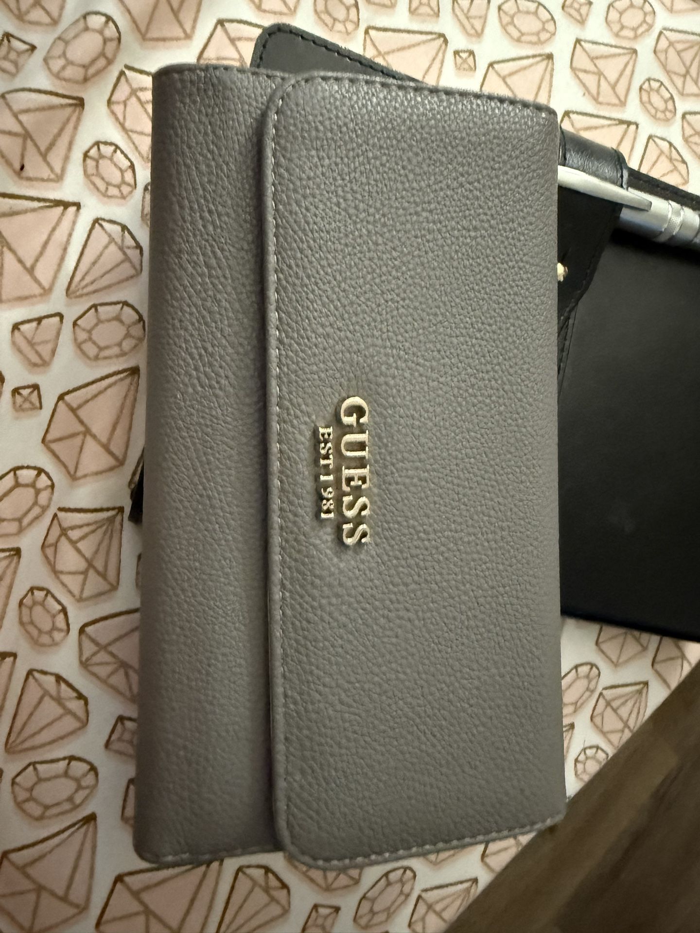 Guess Wallet