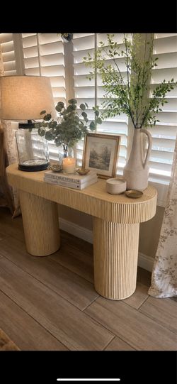 Console table