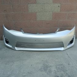 2012 2014 TOYOTA CAMRY LE L XLE FRONT BUMPER COVER 
