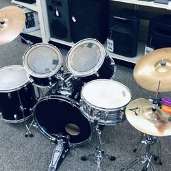 Pearl Export 5pc Drum Set W/Hi-Hats, Cymbals & Cowbells