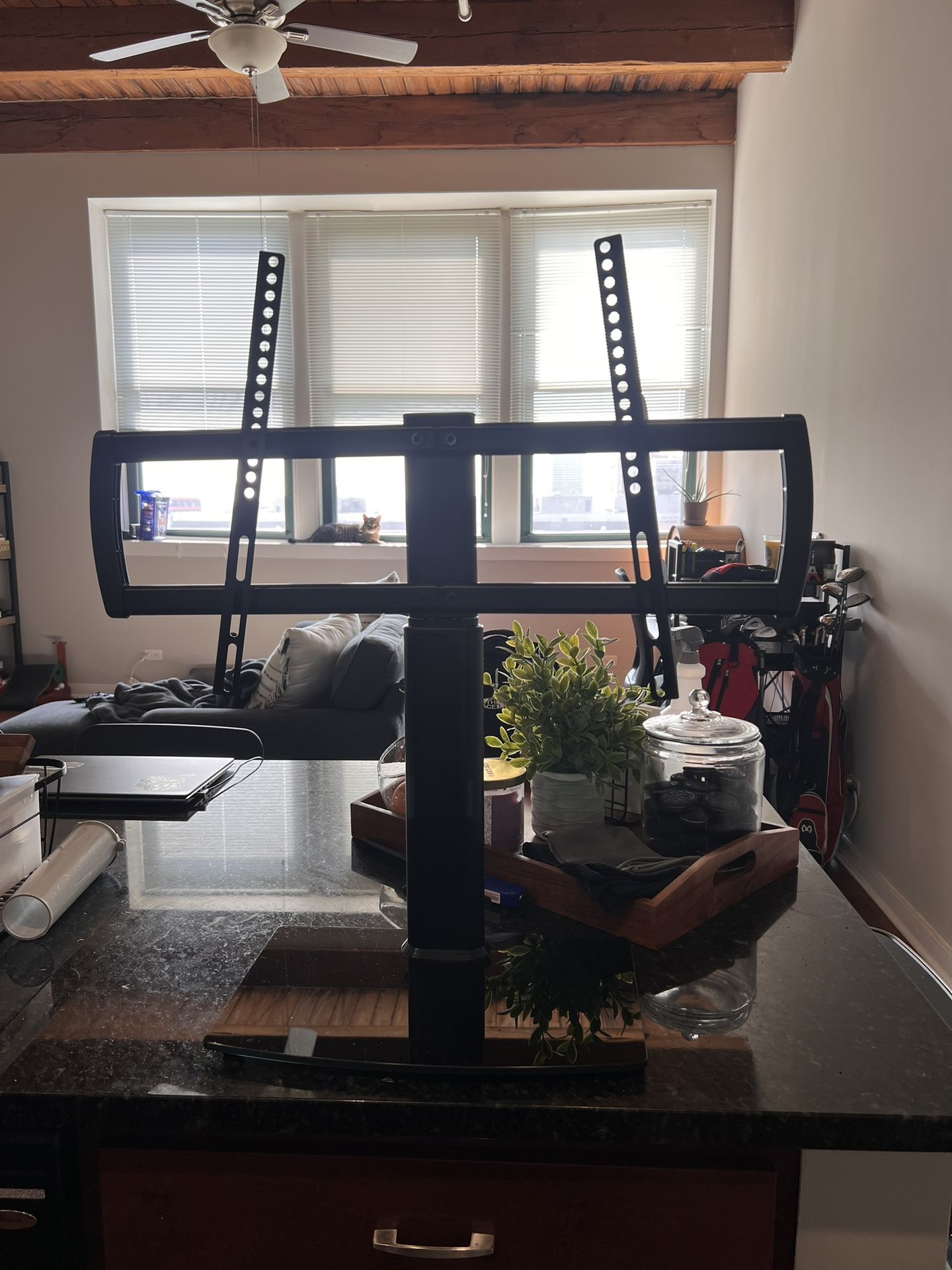 27” - 60” Universal Swivel TV Stand